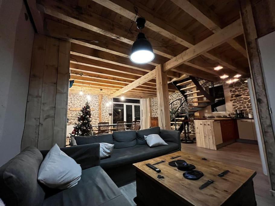 La Grange De La Gratade Villa Rochefort-Montagne ภายนอก รูปภาพ