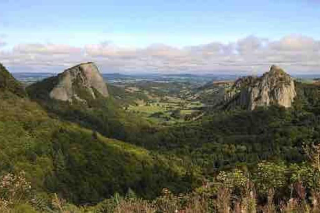 La Grange De La Gratade Villa Rochefort-Montagne ภายนอก รูปภาพ