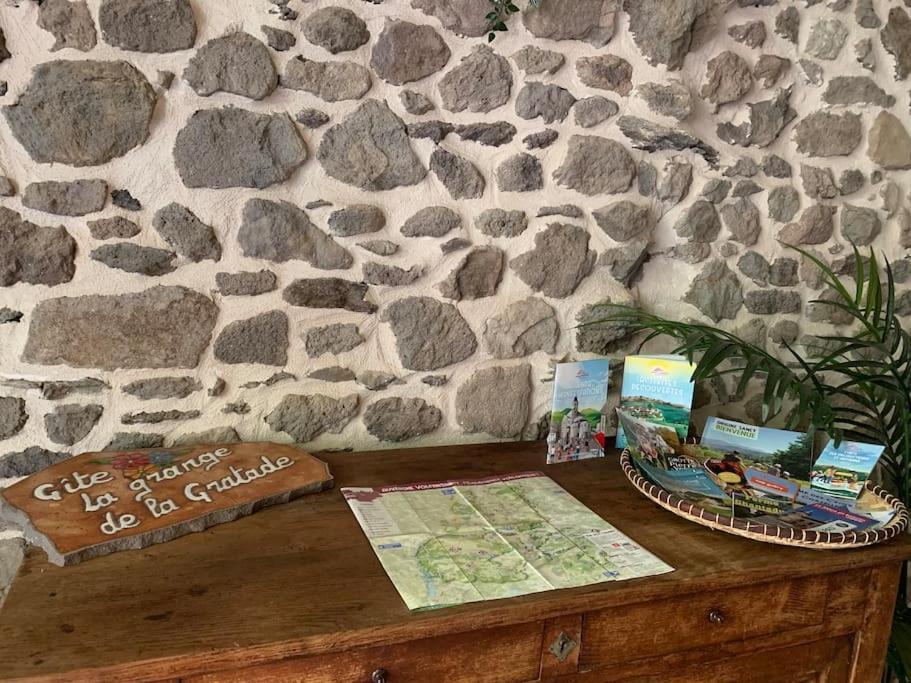 La Grange De La Gratade Villa Rochefort-Montagne ภายนอก รูปภาพ
